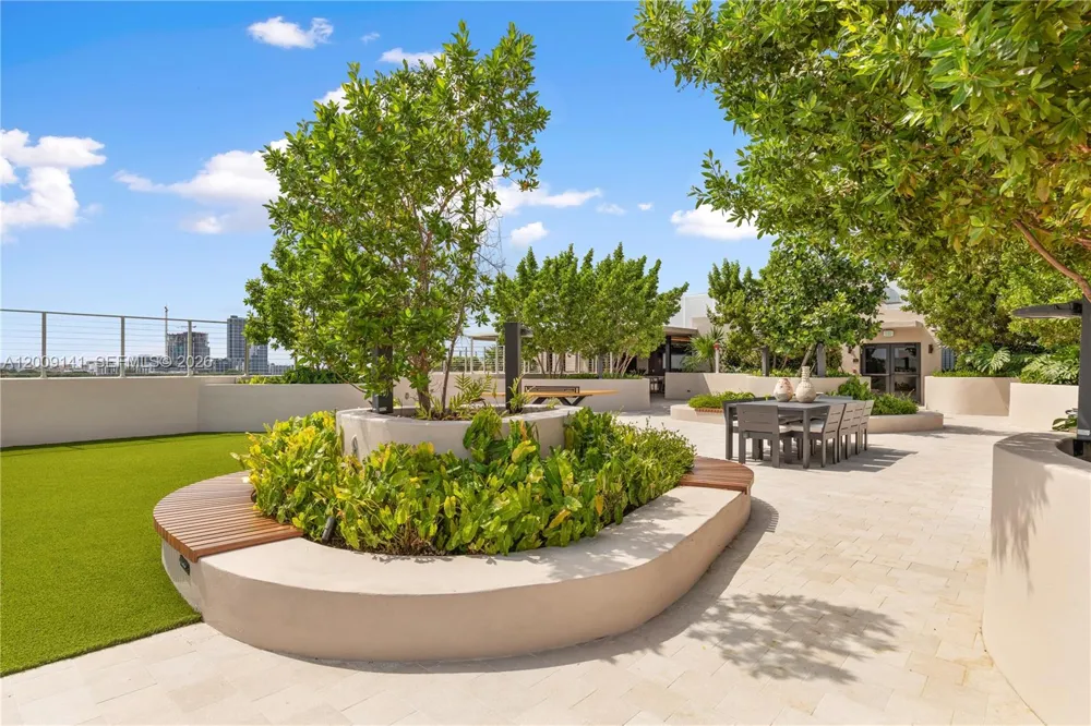 3034 Oak Avenue #LPH3 Coconut Grove, FL 33133