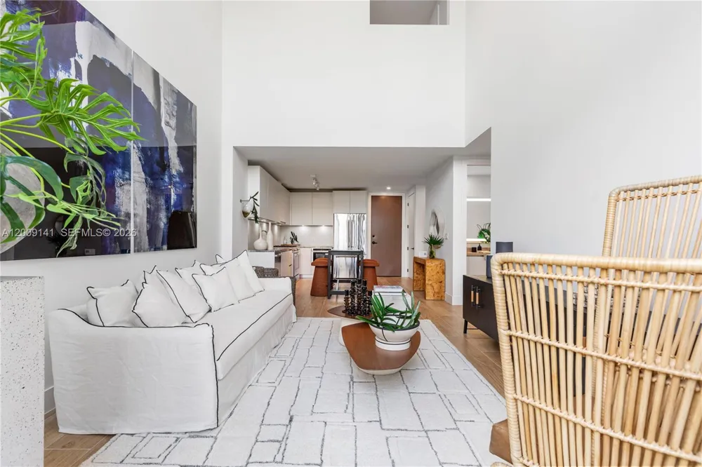 3034 Oak Avenue #LPH3 Coconut Grove, FL 33133