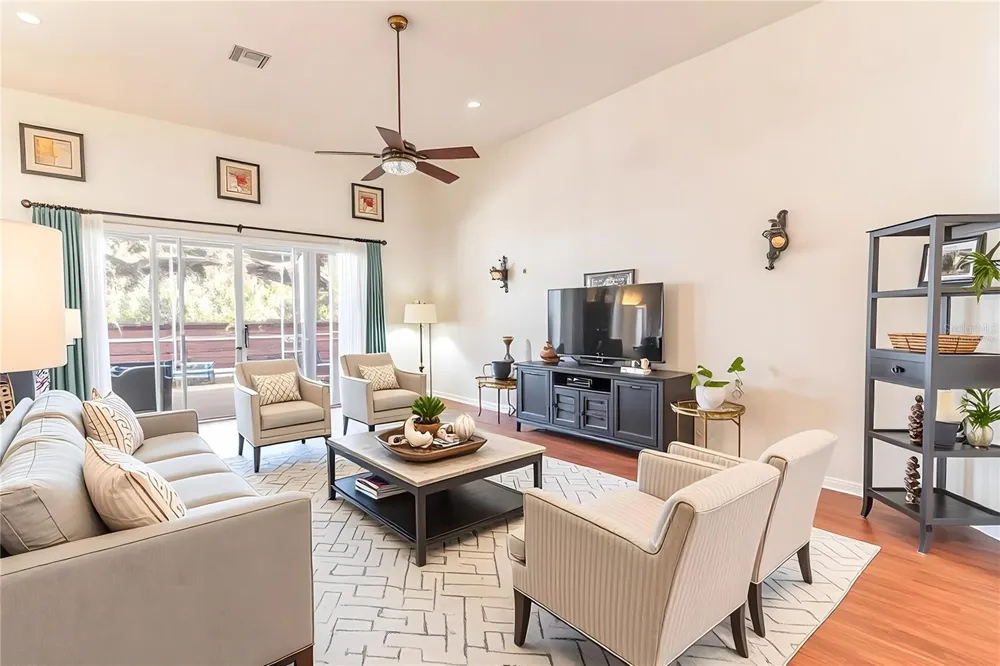 2539 CENTENNIAL FALCON DRIVE Valrico, FL 33596