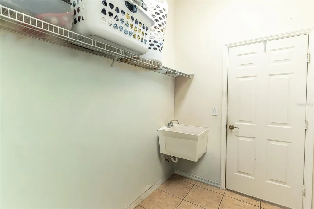 2539 CENTENNIAL FALCON DRIVE Valrico, FL 33596