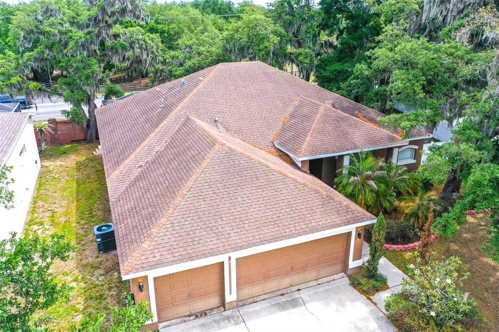 2539 CENTENNIAL FALCON DRIVE Valrico, FL 33596