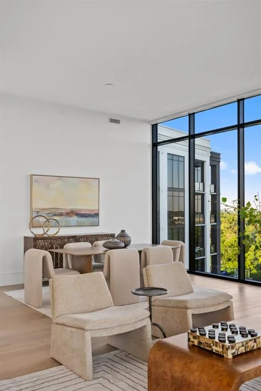 2425 Peachtree Road NE #1705 Atlanta, GA 30305