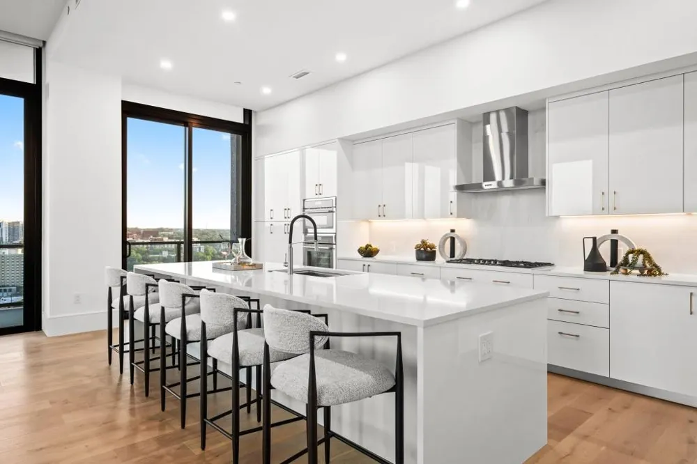 2425 Peachtree Road NE #1705 Atlanta, GA 30305