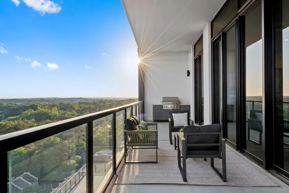 2425 Peachtree Road NE #1705 Atlanta, GA 30305