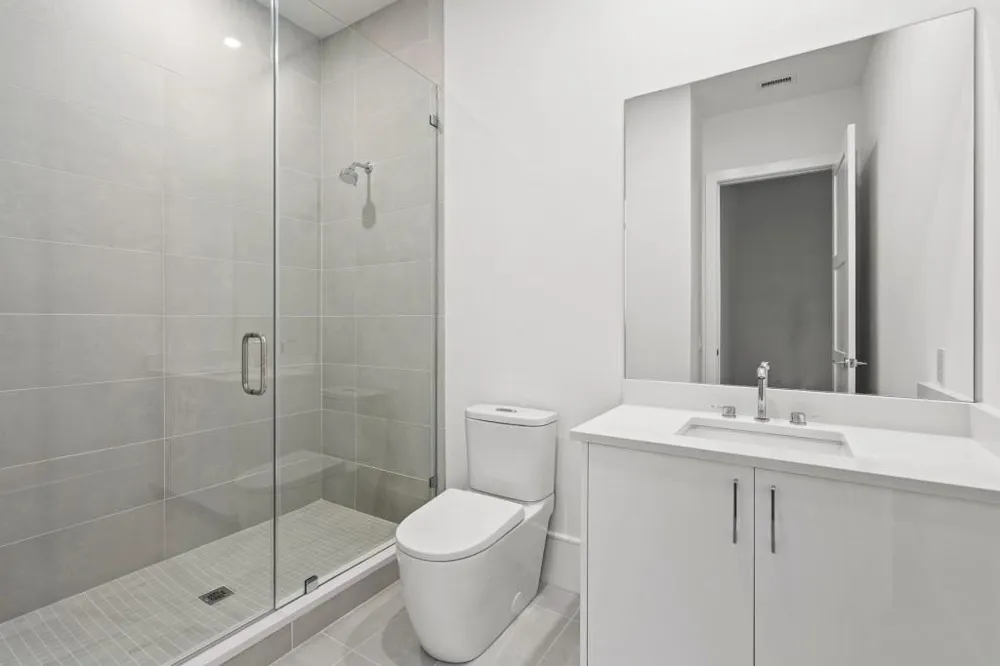 2425 Peachtree Road NE #1705 Atlanta, GA 30305