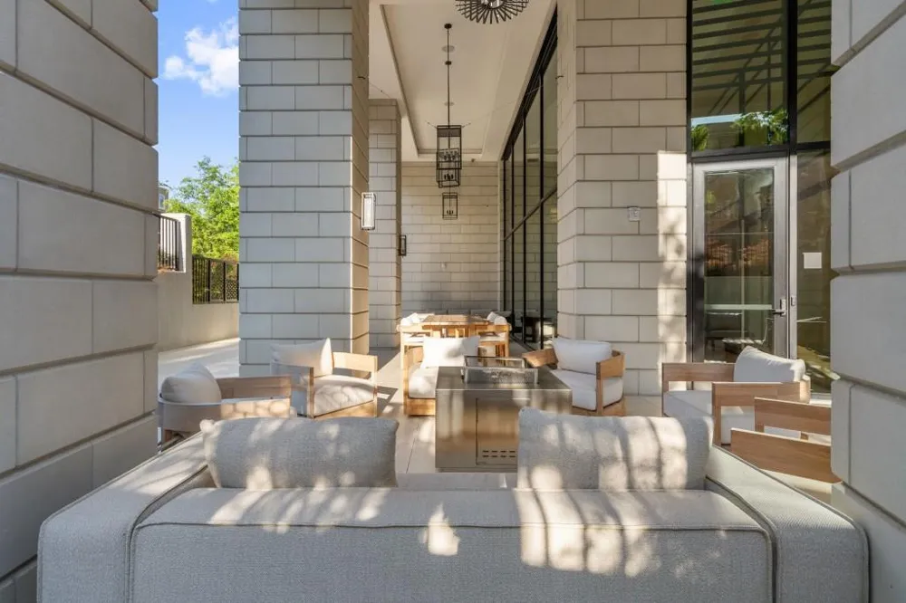 2425 Peachtree Road NE #1705 Atlanta, GA 30305