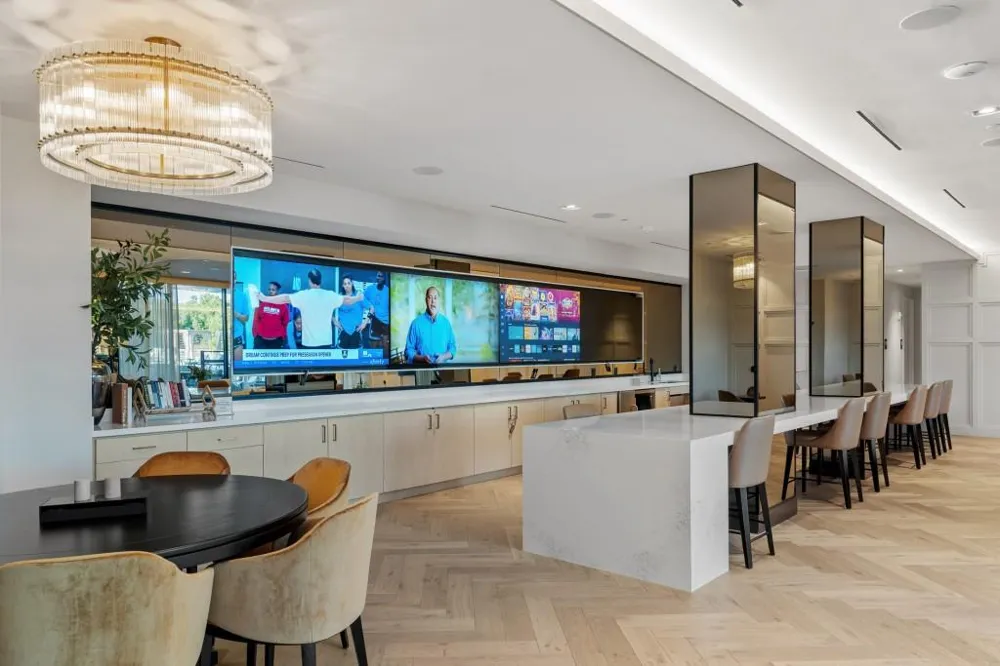 2425 Peachtree Road NE #1705 Atlanta, GA 30305