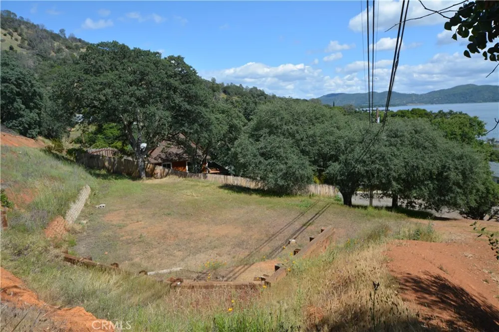 10417 Terrace Clearlake Oaks, CA 95423