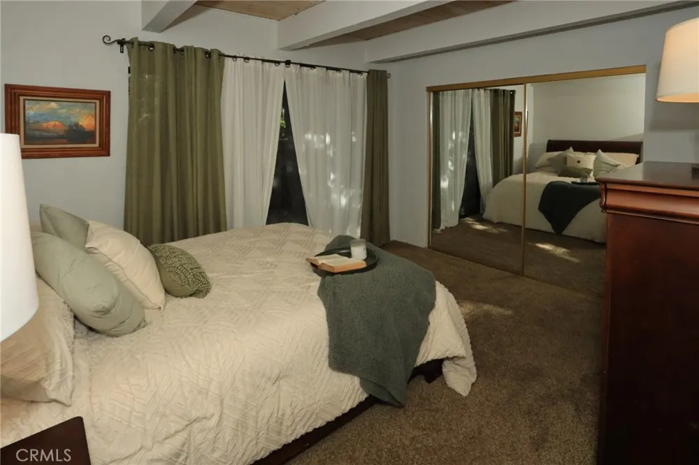 861 Thrush Big Bear Lake, CA 92315