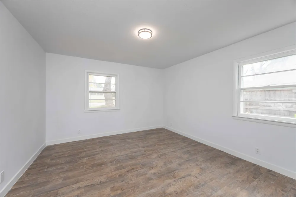 2503 Bois D Arc Street Commerce, TX 75428