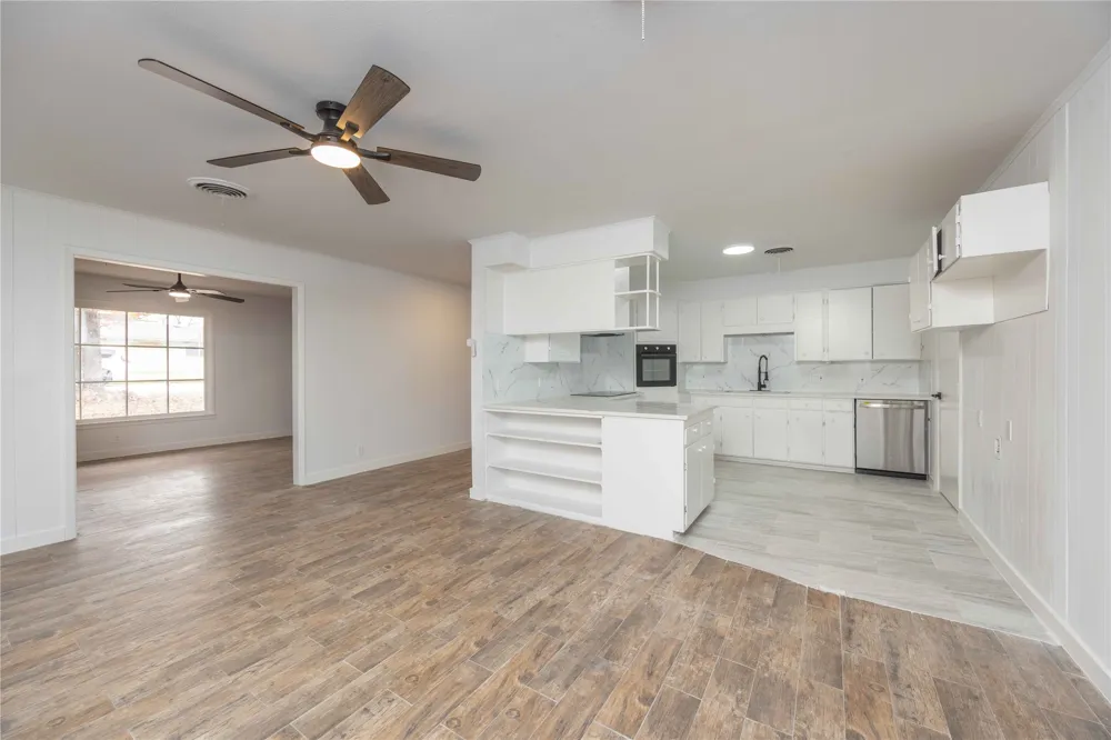 2503 Bois D Arc Street Commerce, TX 75428