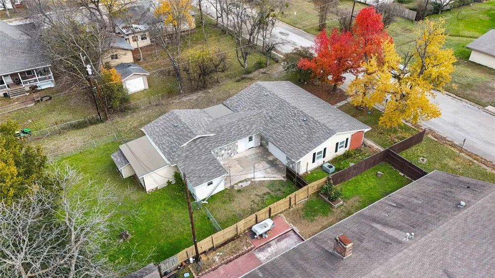 2503 Bois D Arc Street Commerce, TX 75428