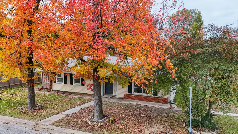 2503 Bois D Arc Street Commerce, TX 75428