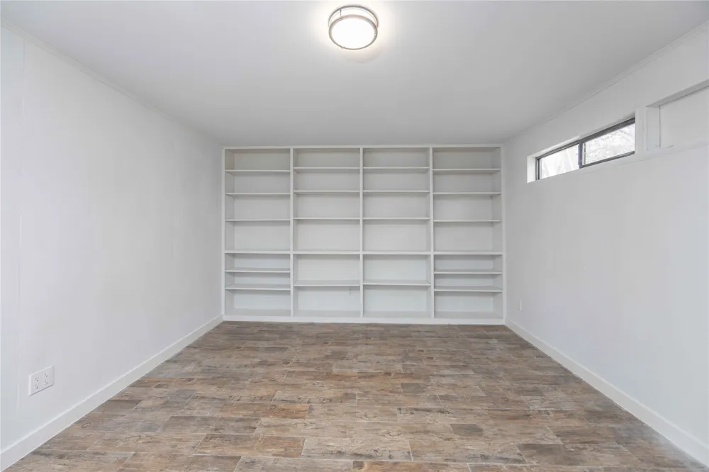 2503 Bois D Arc Street Commerce, TX 75428