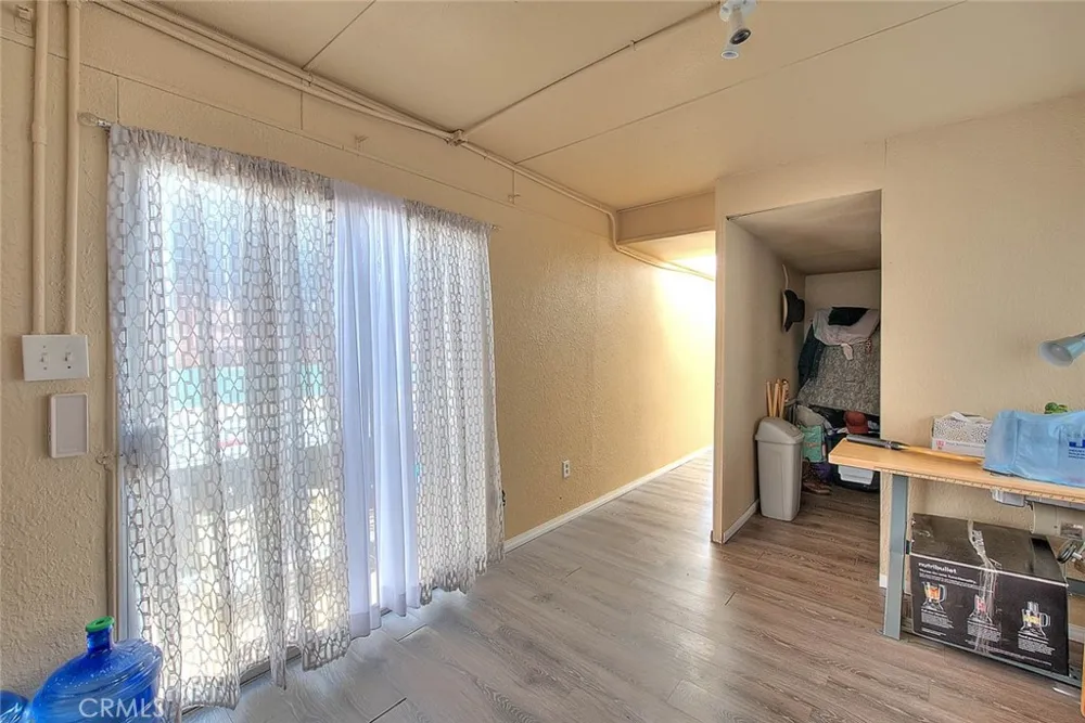 11525 Cactus Road Phelan, CA 92371