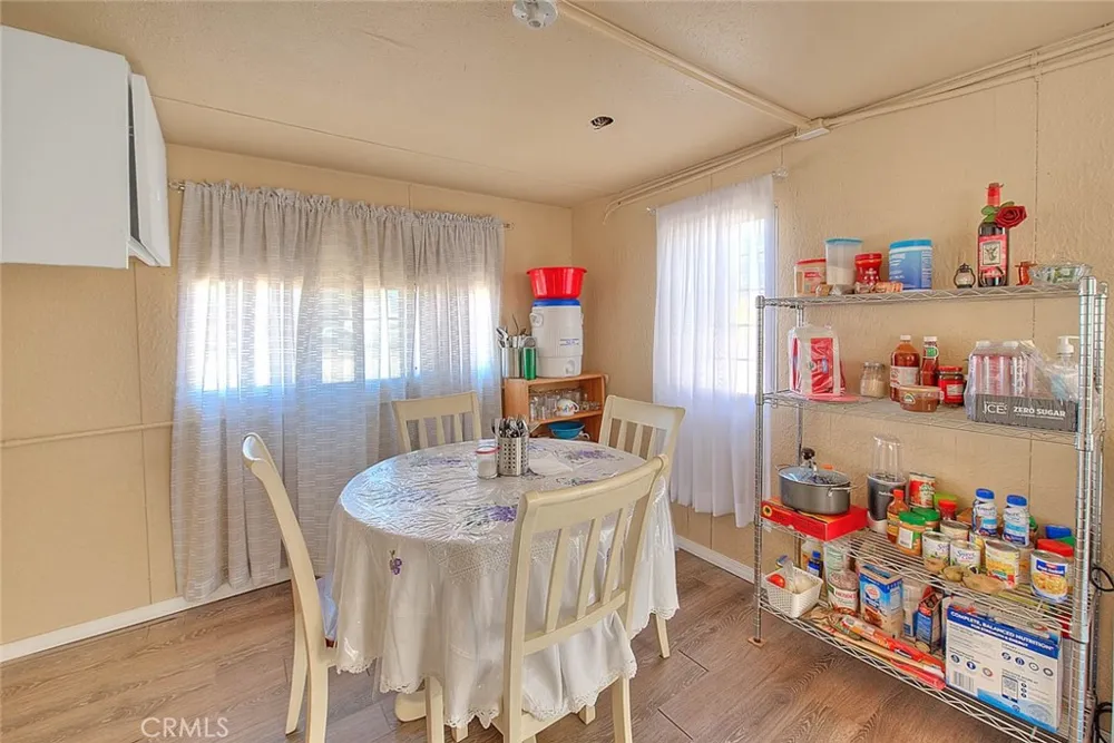 11525 Cactus Road Phelan, CA 92371