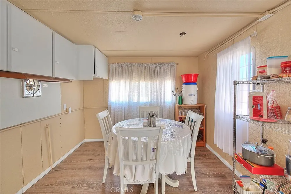 11525 Cactus Road Phelan, CA 92371