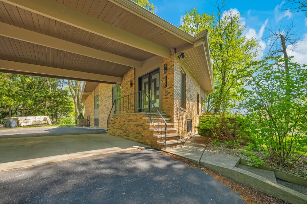 2135 Derfla Drive St. Joseph, MI 49085