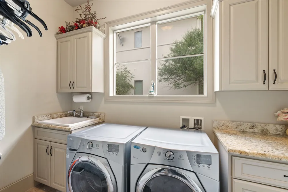 3104 Rivercrest Drive Austin, TX 78746