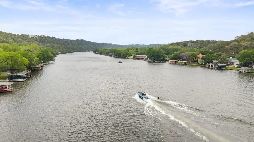 3104 Rivercrest Drive Austin, TX 78746