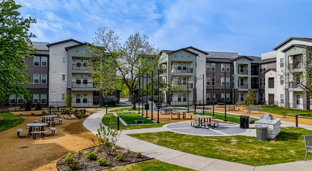 4600 E McKinney Street #6118 Denton, TX 76208