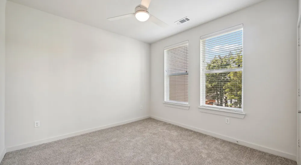 4600 E McKinney Street #6118 Denton, TX 76208