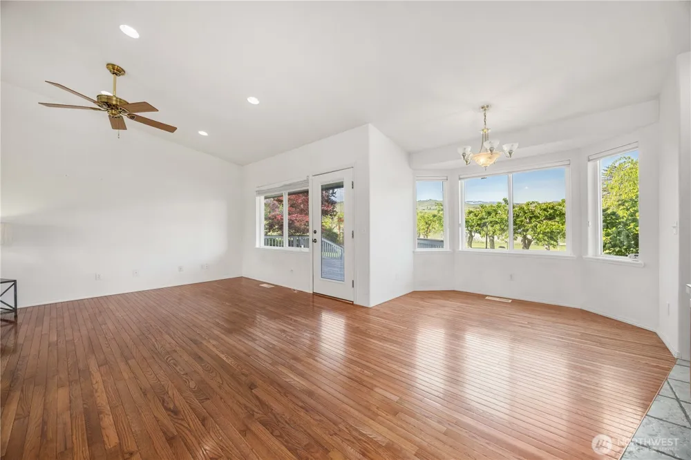 3503 W Malaga Road Malaga, WA 98828