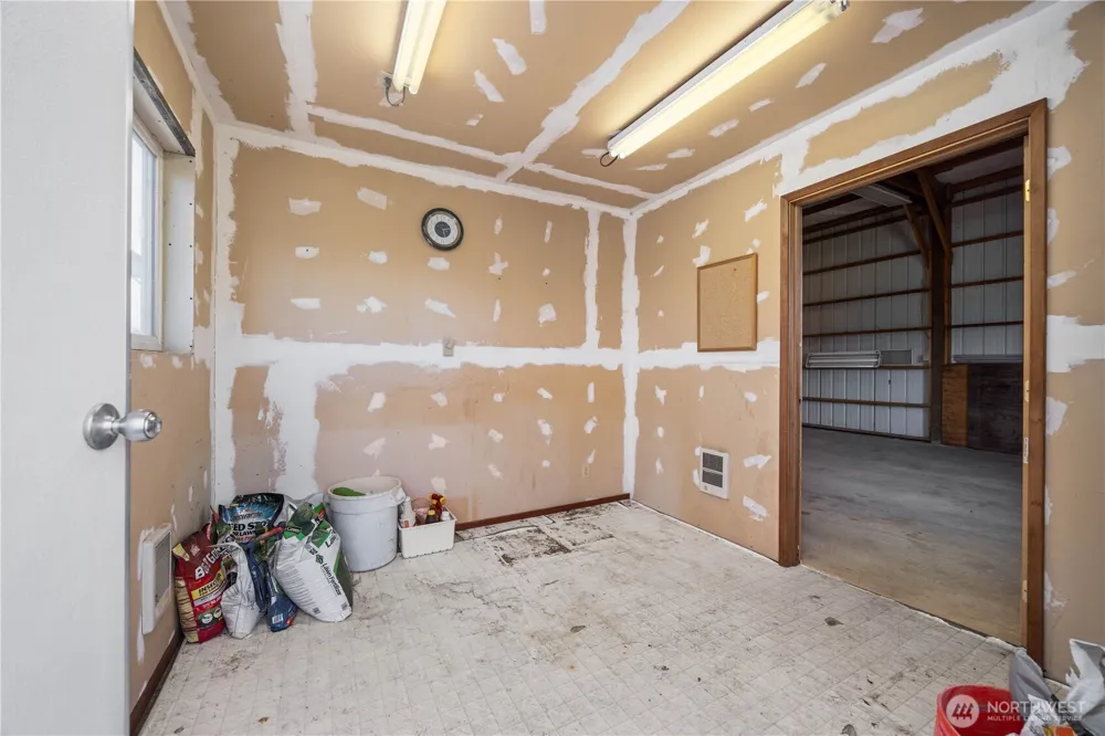 3503 W Malaga Road Malaga, WA 98828