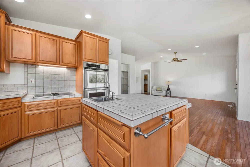 3503 W Malaga Road Malaga, WA 98828