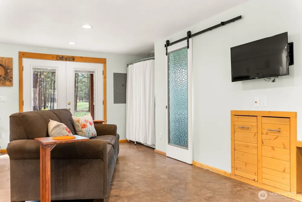 15 Barnaby Road Winthrop, WA 98862