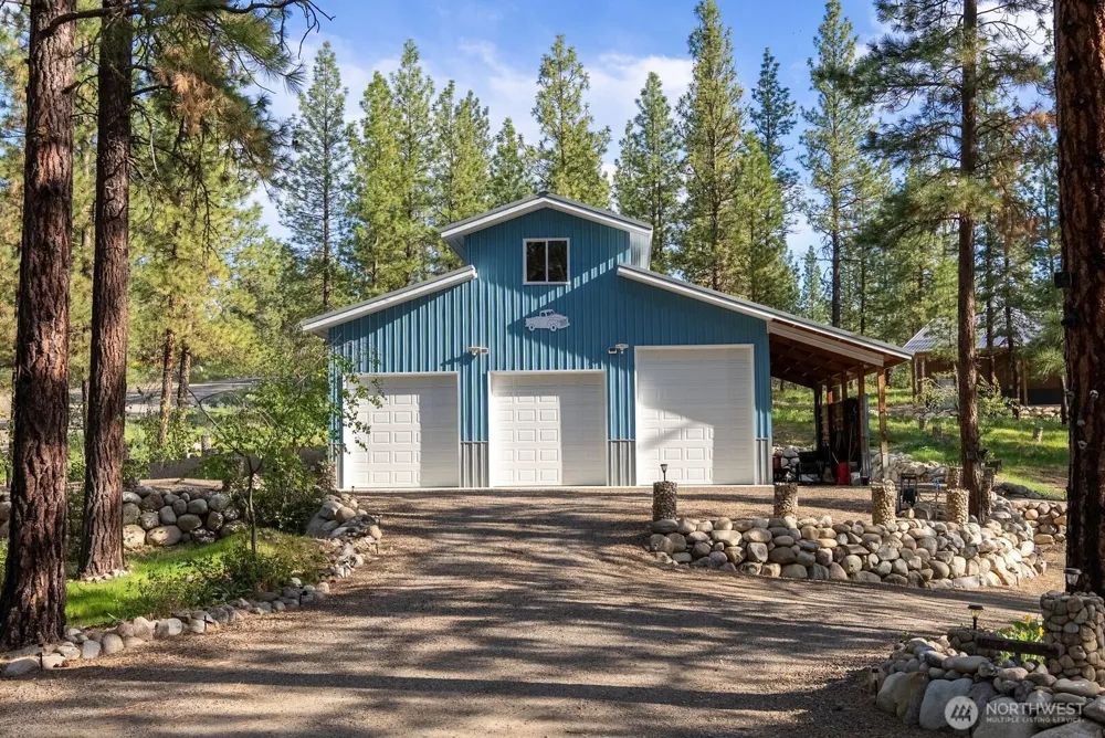 15 Barnaby Road Winthrop, WA 98862