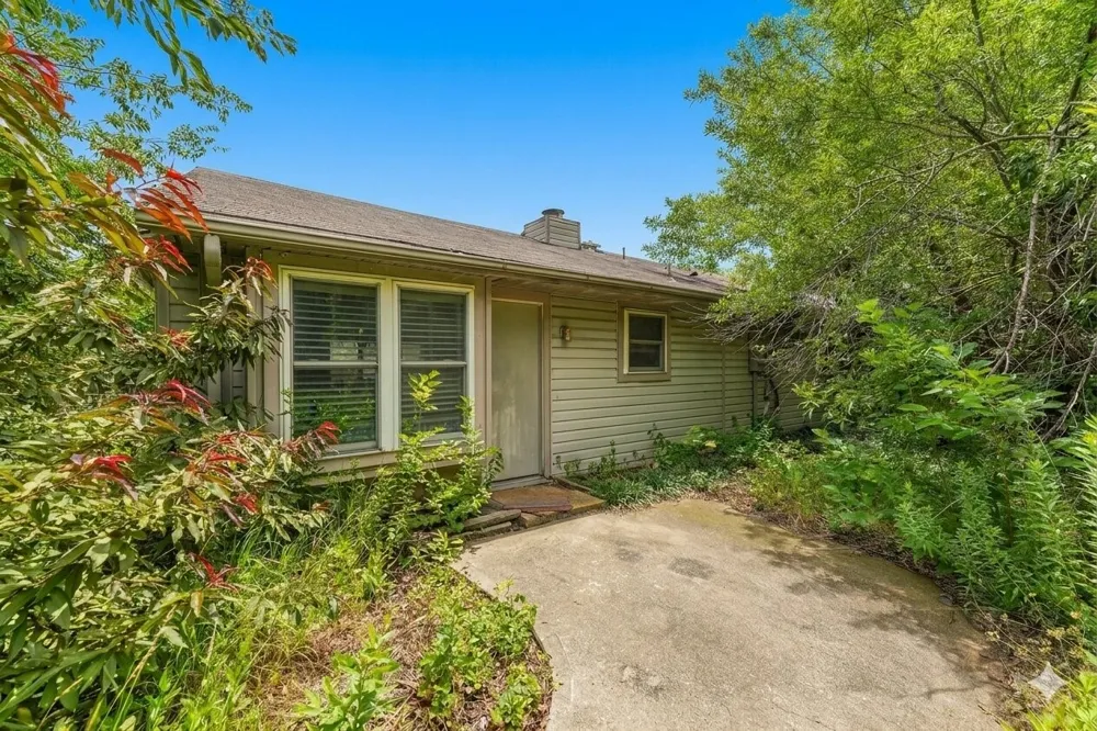 3204 Seaboard Drive Arlington, TX 76014