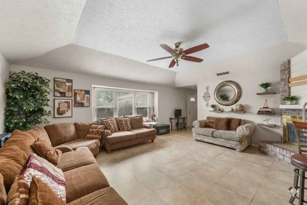 3204 Seaboard Drive Arlington, TX 76014