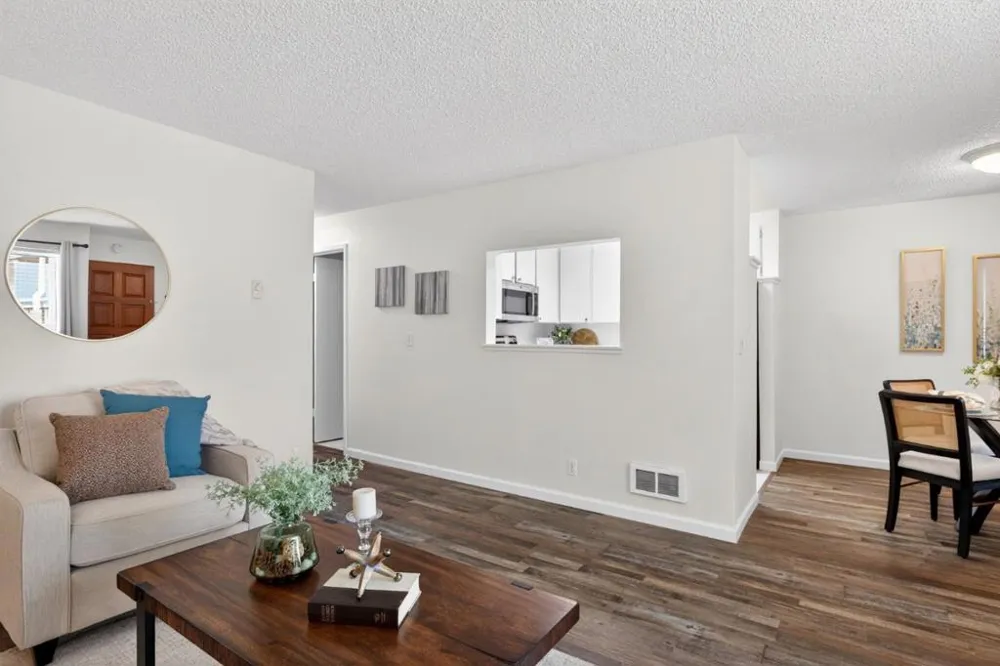 2865 S Bascom Avenue #909 San Jose, CA 95124