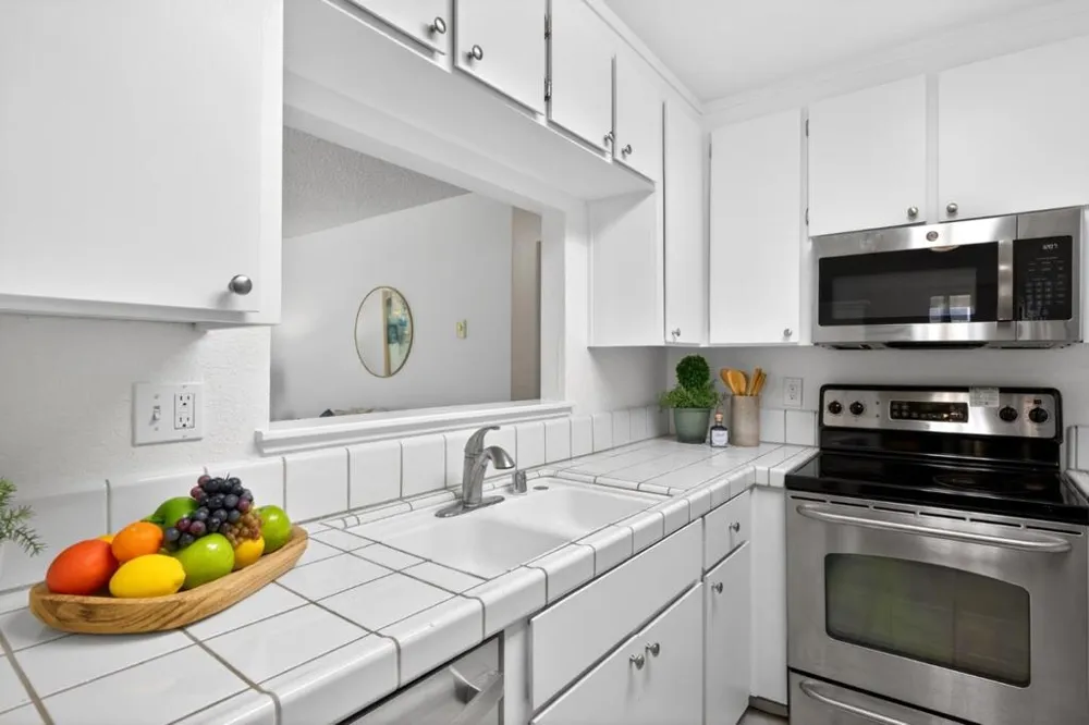2865 S Bascom Avenue #909 San Jose, CA 95124