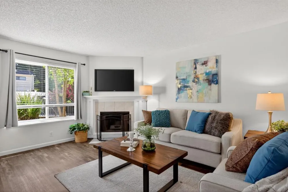 2865 S Bascom Avenue #909 San Jose, CA 95124
