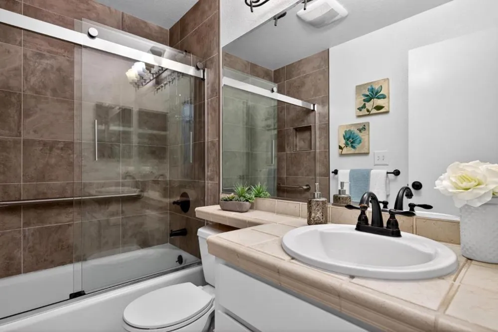 2865 S Bascom Avenue #909 San Jose, CA 95124