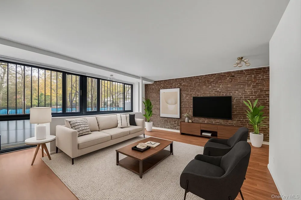 77 Bleecker Street #105 New York (Manhattan), NY 10012