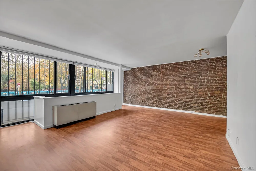 77 Bleecker Street #105 New York (Manhattan), NY 10012