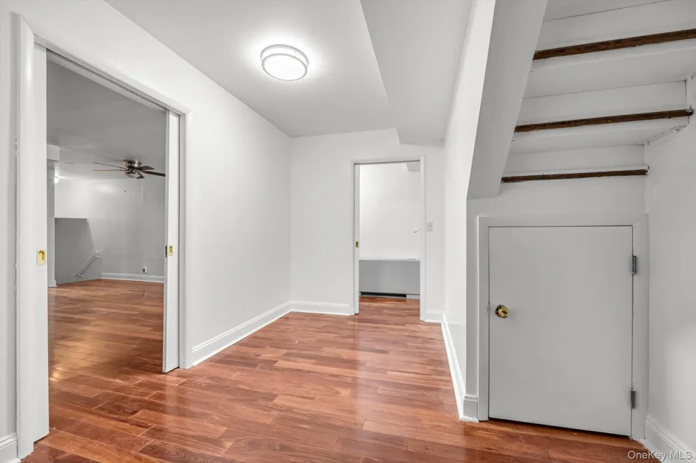 77 Bleecker Street #105 New York (Manhattan), NY 10012