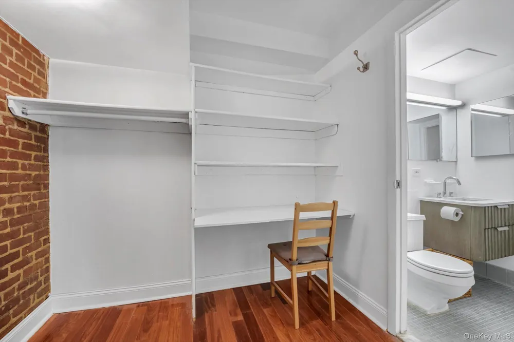 77 Bleecker Street #105 New York (Manhattan), NY 10012