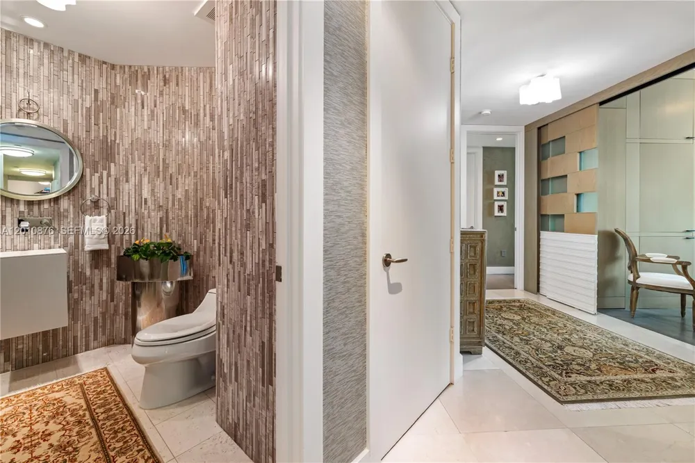 16051 Collins Ave #403 Sunny Isles Beach, FL 33160