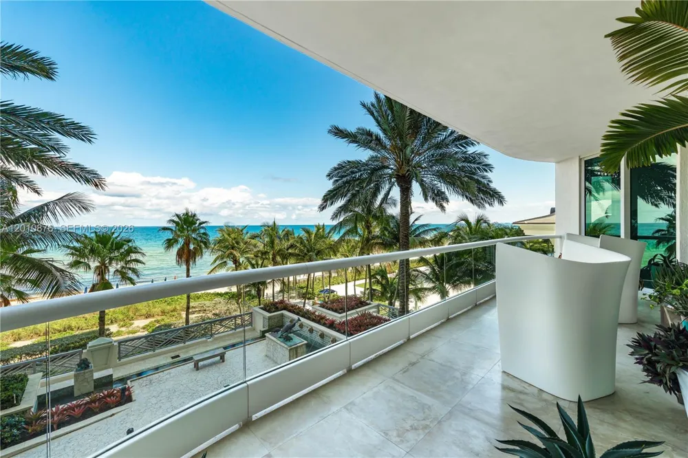 16051 Collins Ave #403 Sunny Isles Beach, FL 33160
