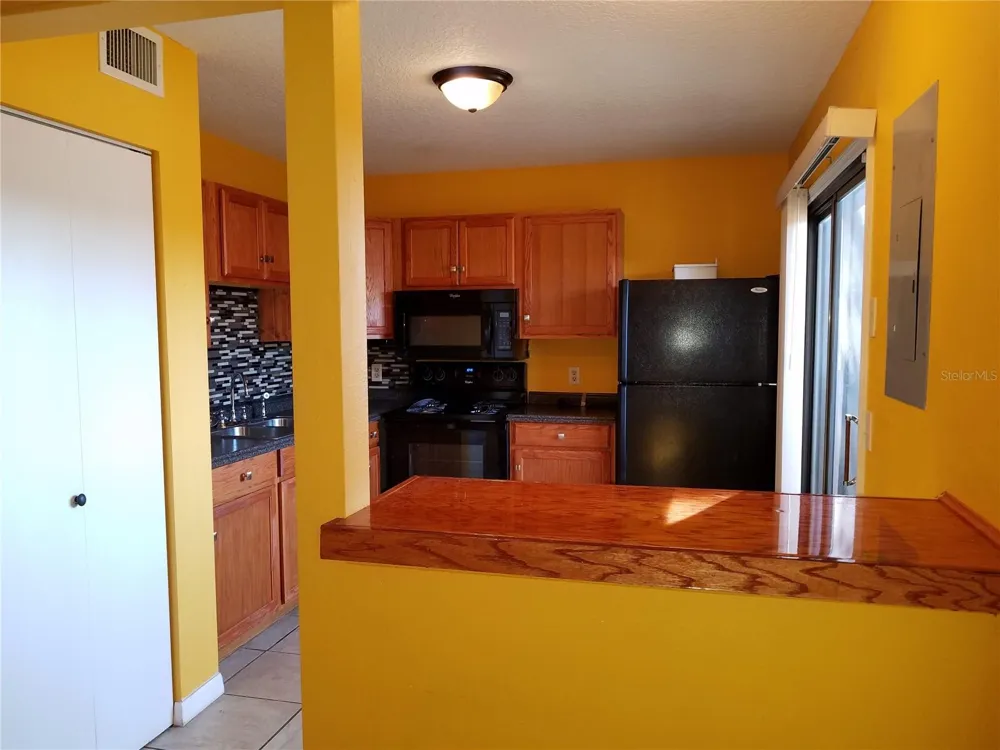 54 PINE TRACK #104F ocala, FL 34472