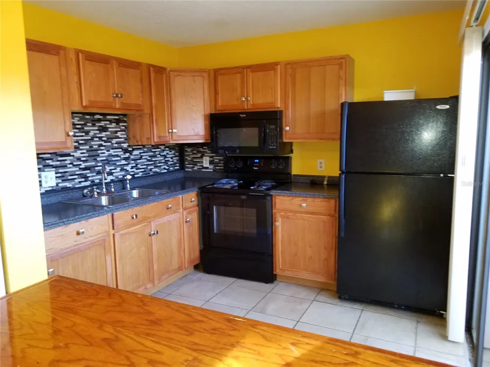 54 PINE TRACK #104F ocala, FL 34472