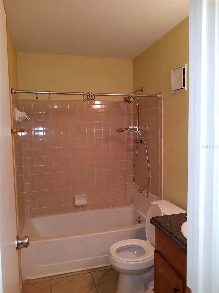 54 PINE TRACK #104F ocala, FL 34472