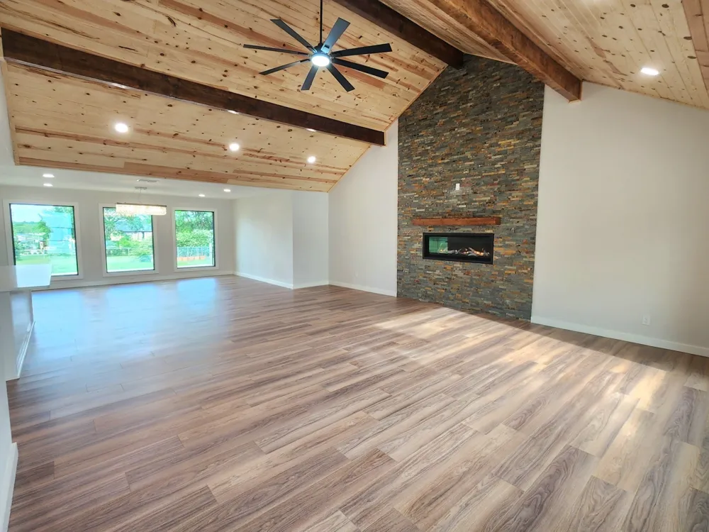 124 SEQUOYA DRIVE E Lake Kiowa, TX 76240