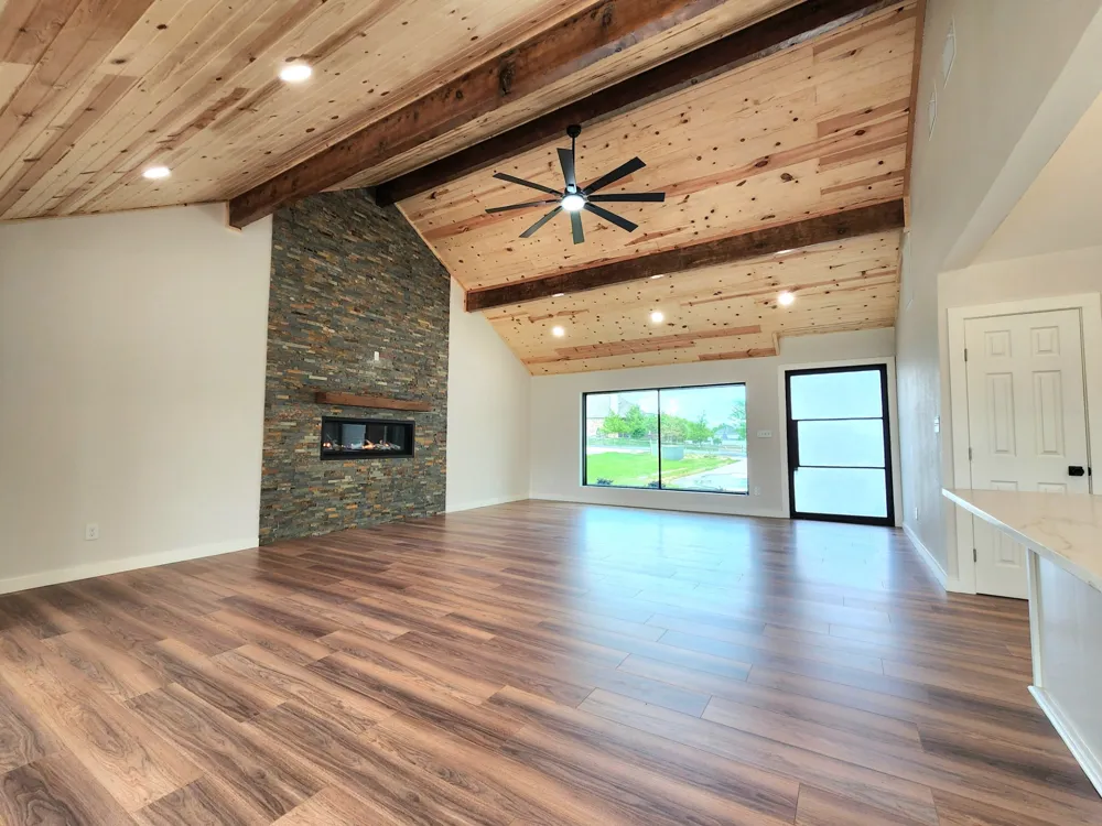 124 SEQUOYA DRIVE E Lake Kiowa, TX 76240