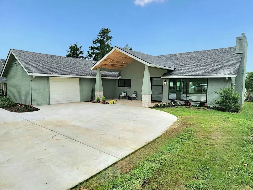 124 SEQUOYA DRIVE E Lake Kiowa, TX 76240