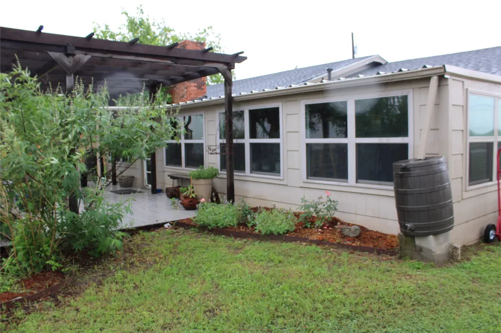 205 longhorn dr Early, TX 76802